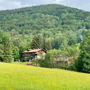 Apartment Gartenwohnung Im Gut Sonnenwald, Schöllnach